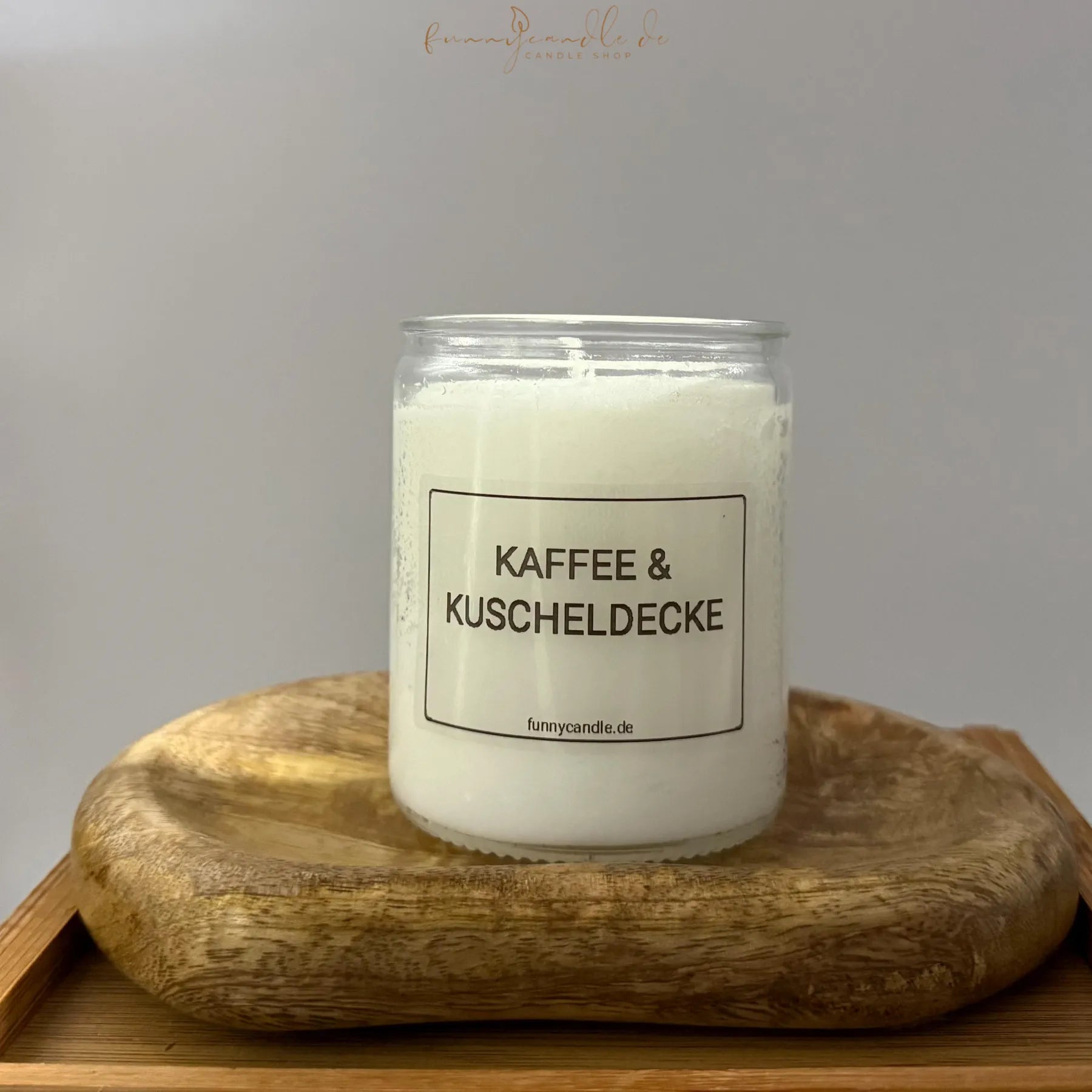 Kaffee und Kuscheldecke
